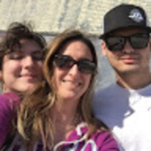 Meet your Posher, Leanne